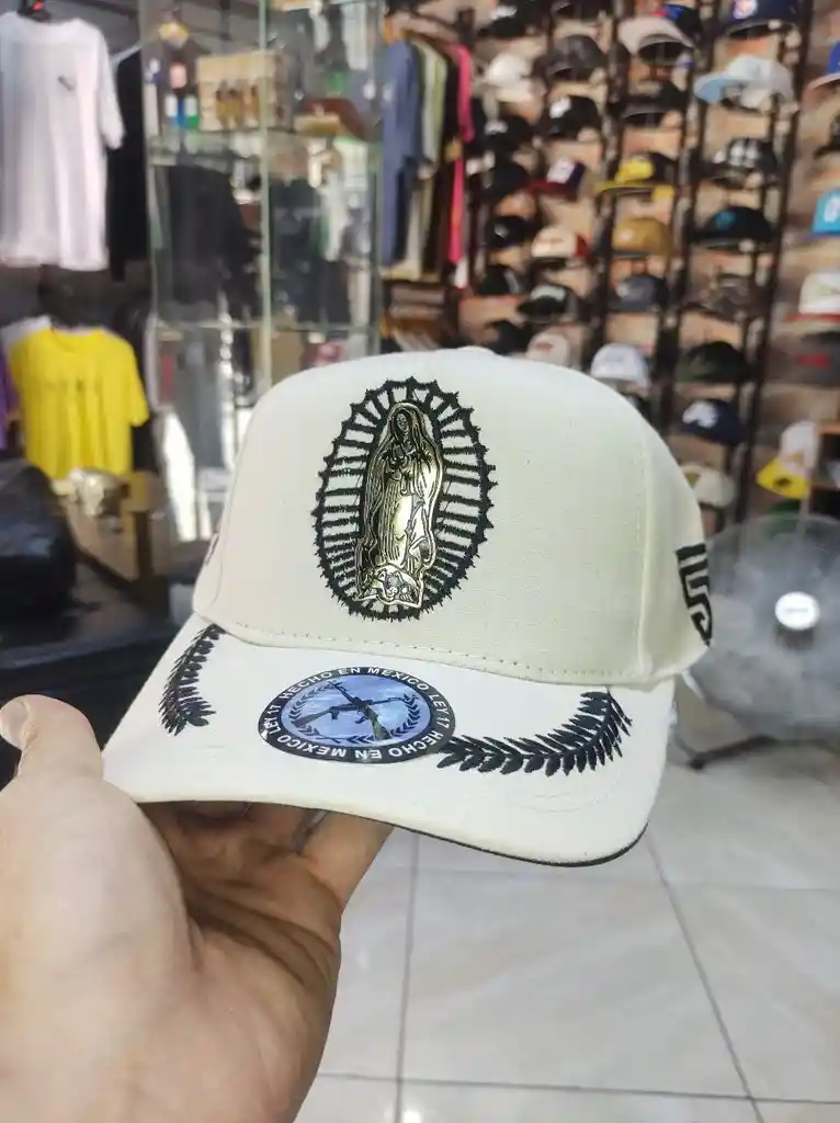 Gorra Santos Beige