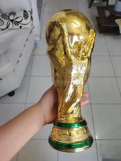 Copa Del Mundo Futbol Dorada Alcancía