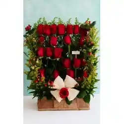 Arreglo Floral Rosas De Amor Y Amistad