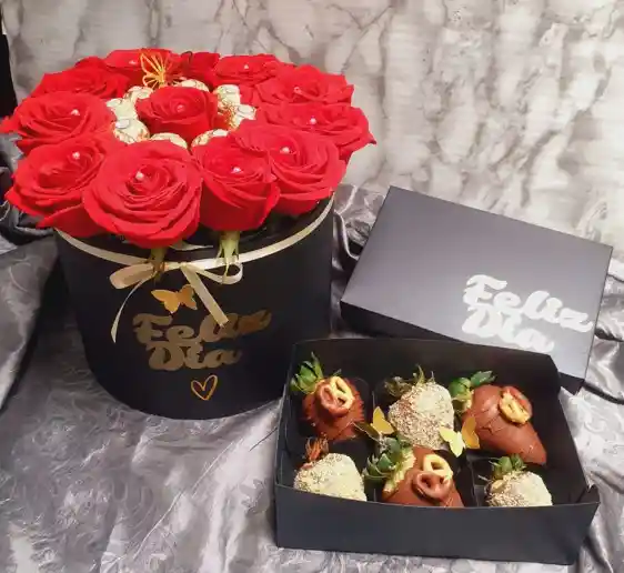 Detalle Rosas Y Fresas Cubiertas