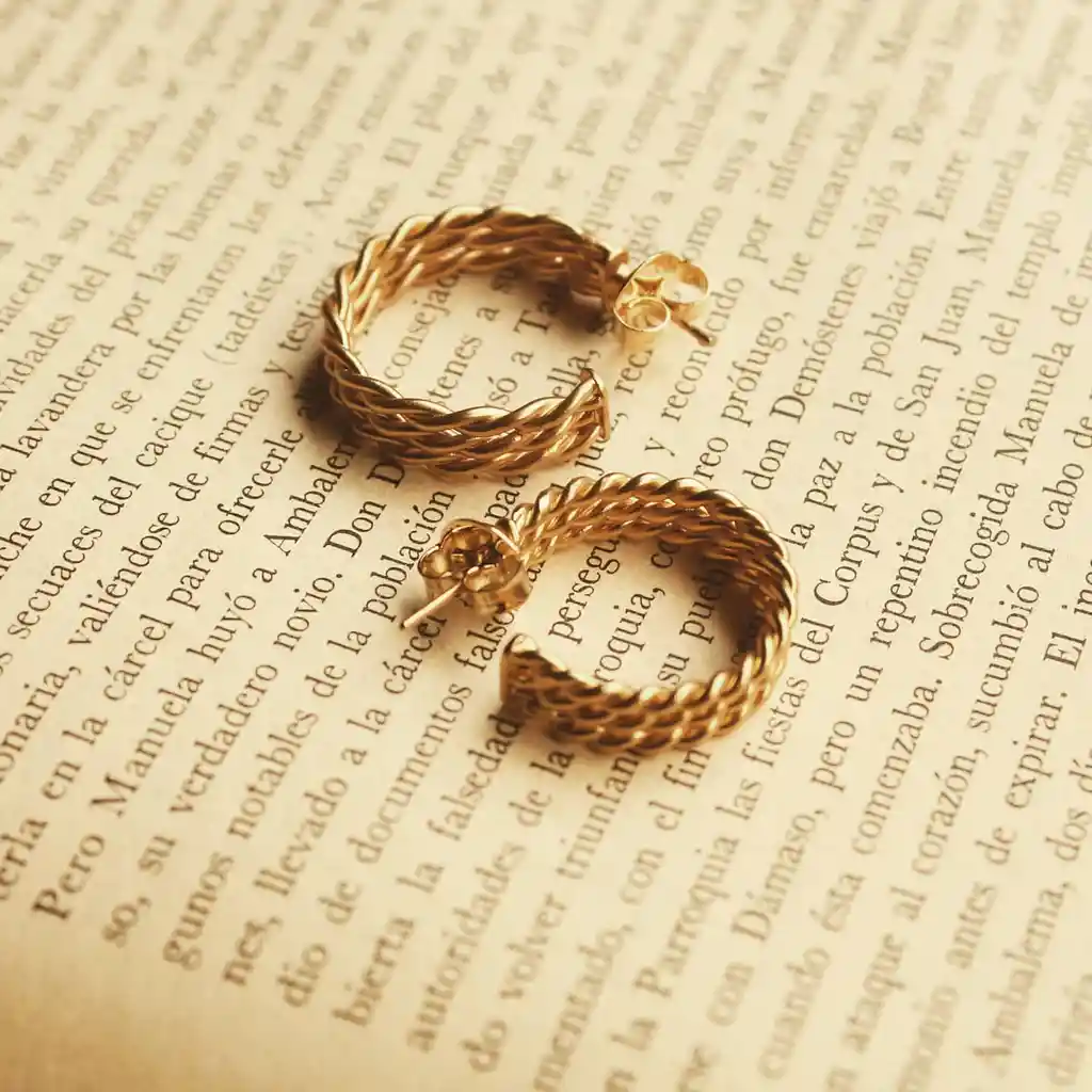 Candongas Pequeñas Entorchadas