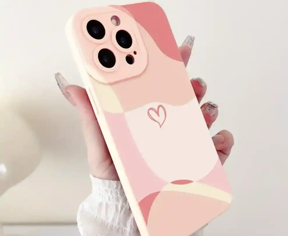 Forro Pink Corazon Dama Iphone 11