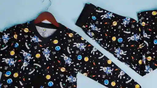 Pijama Glow Buzz Bunny Negro Junior M/l Talla 16