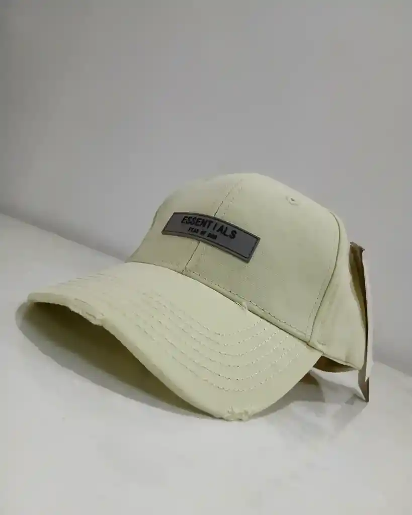 Gorra Essentials