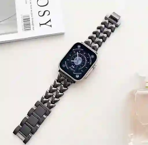 Pulso Apple Watch Metalico Corazones Cute Negro 38-40-41mm