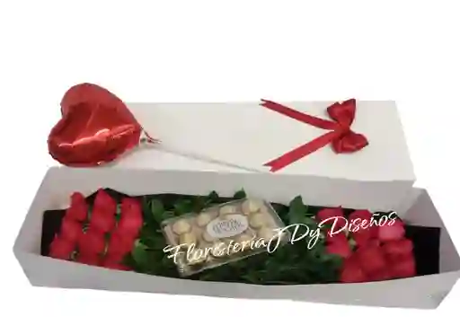 Rosas Elegantes En Caja