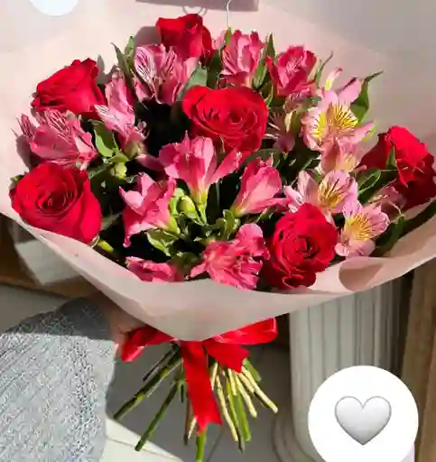 Bouquet Rosas Y Astromelias