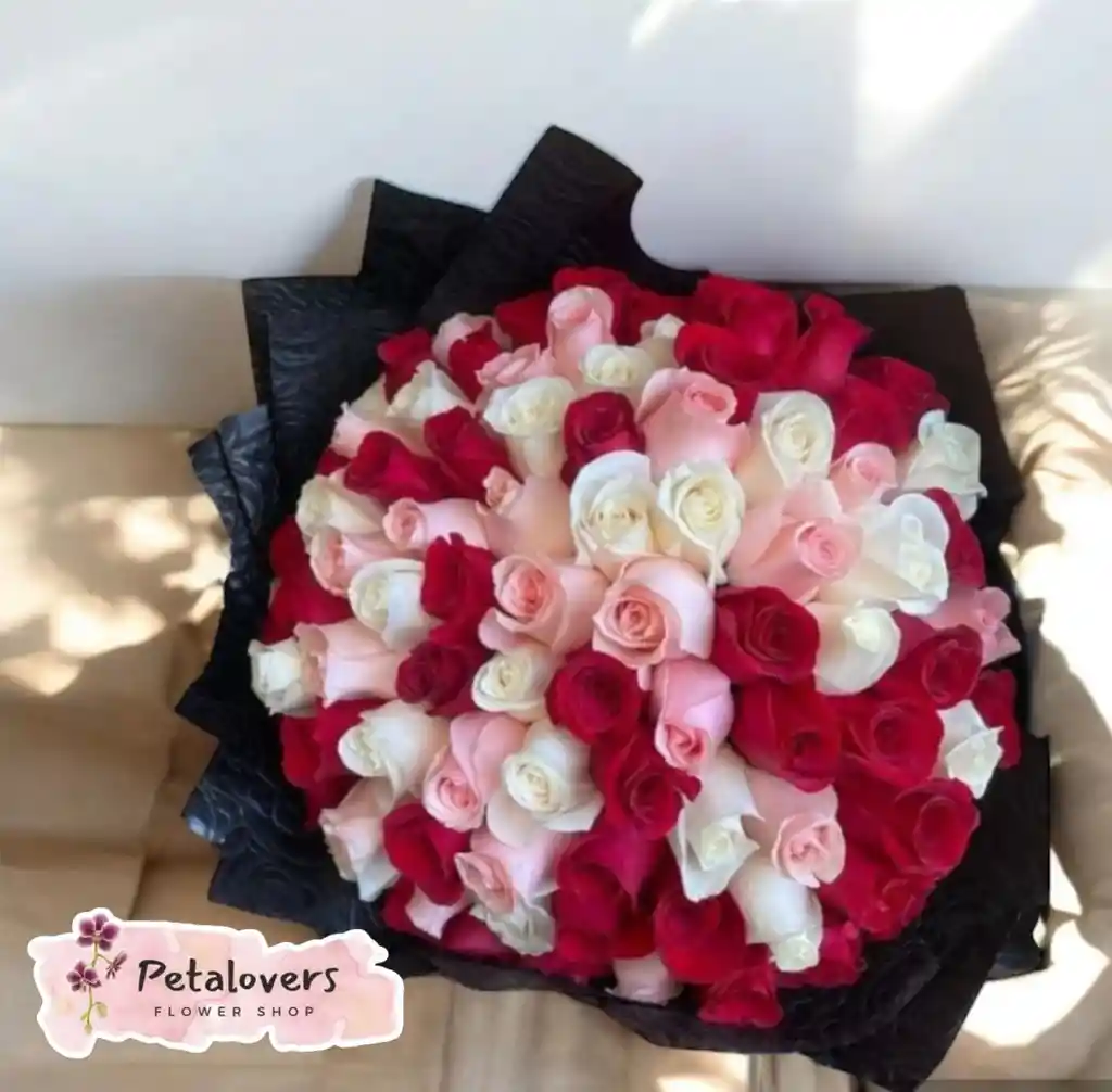 Flores Bouquet De 50 Rosas Combinadas (rojas, Rosadas Y Blancas)