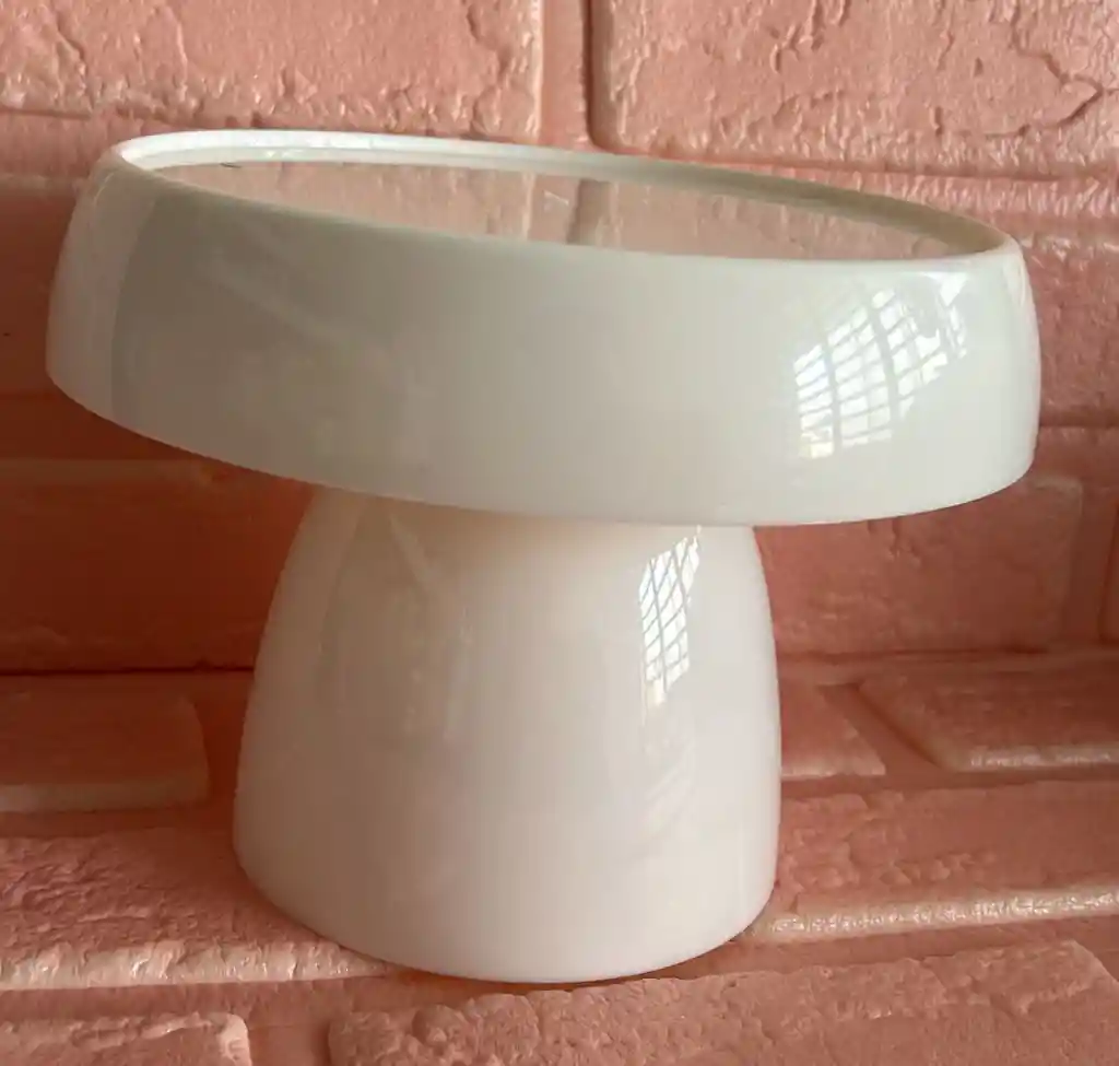 Soporte O Base Para Tortas En Forma De Hongo Blanco