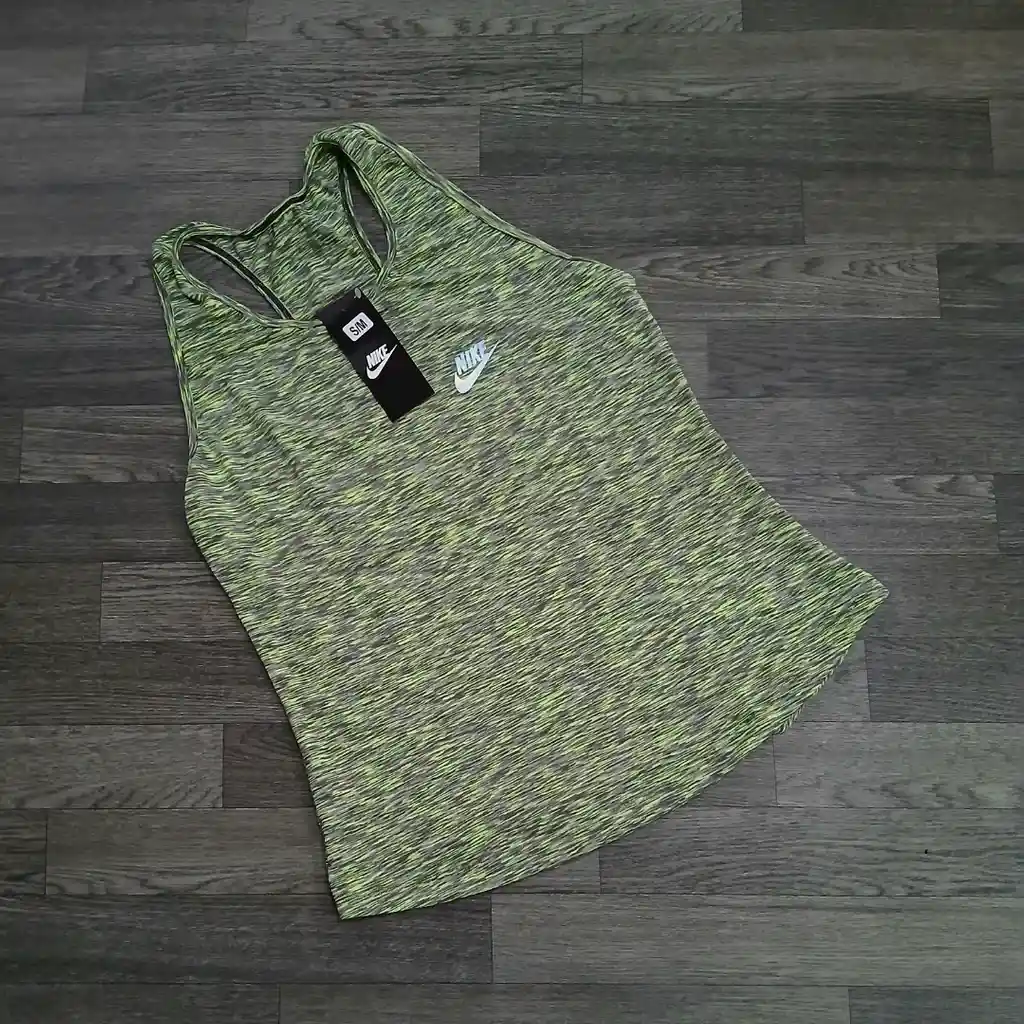 Camisilla Nike
