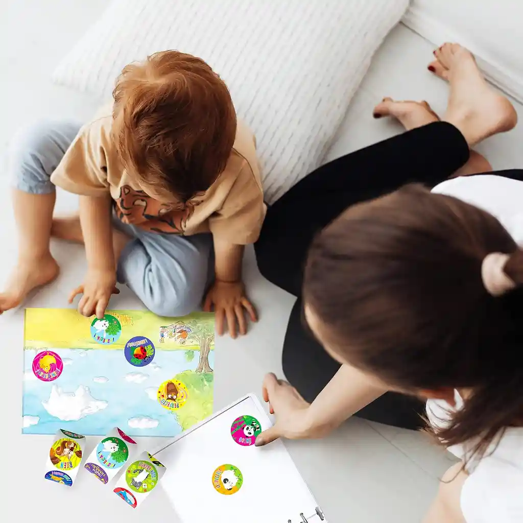 Stickers Adhesivos Calificar Tareas Rollo De 600 Escuela