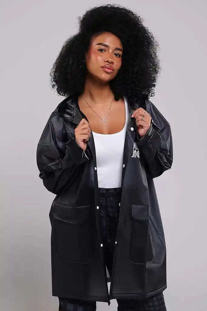 Capa Impermeable Negra Translucid M