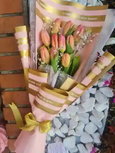 Bouquet De Tulipanes