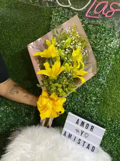 Bouquet Girl