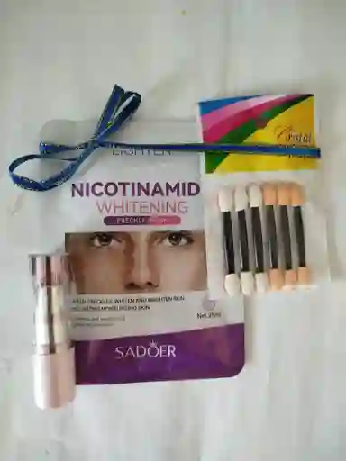 Detalles De Maquillaje