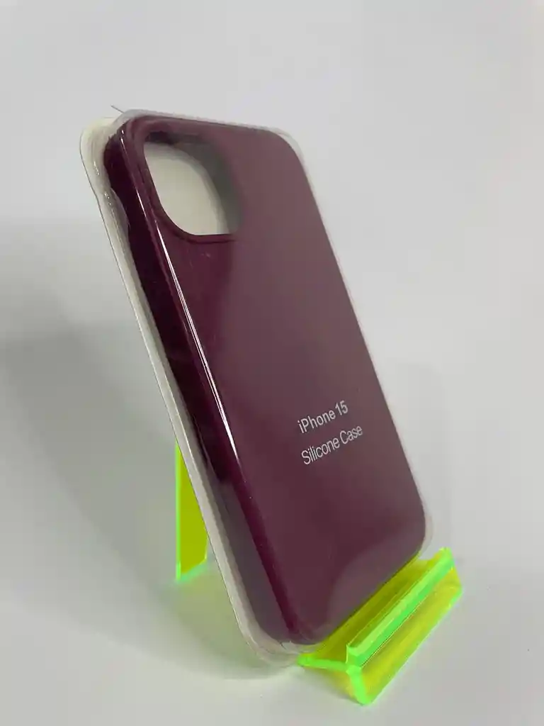 Silicon Case Iphone 15/vinotinto