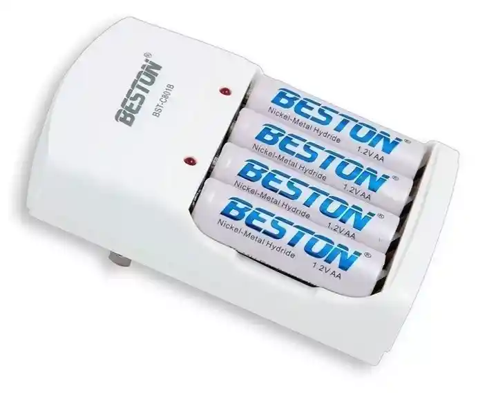 Cargador Beston Con 4 Baterías Aa De 2700 Mah