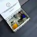 Caja Con Mini Botellas De Licores Colombianos