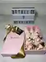 Caja De Lujo Pequeña Con Rosas Y Fresas Con Chocolate