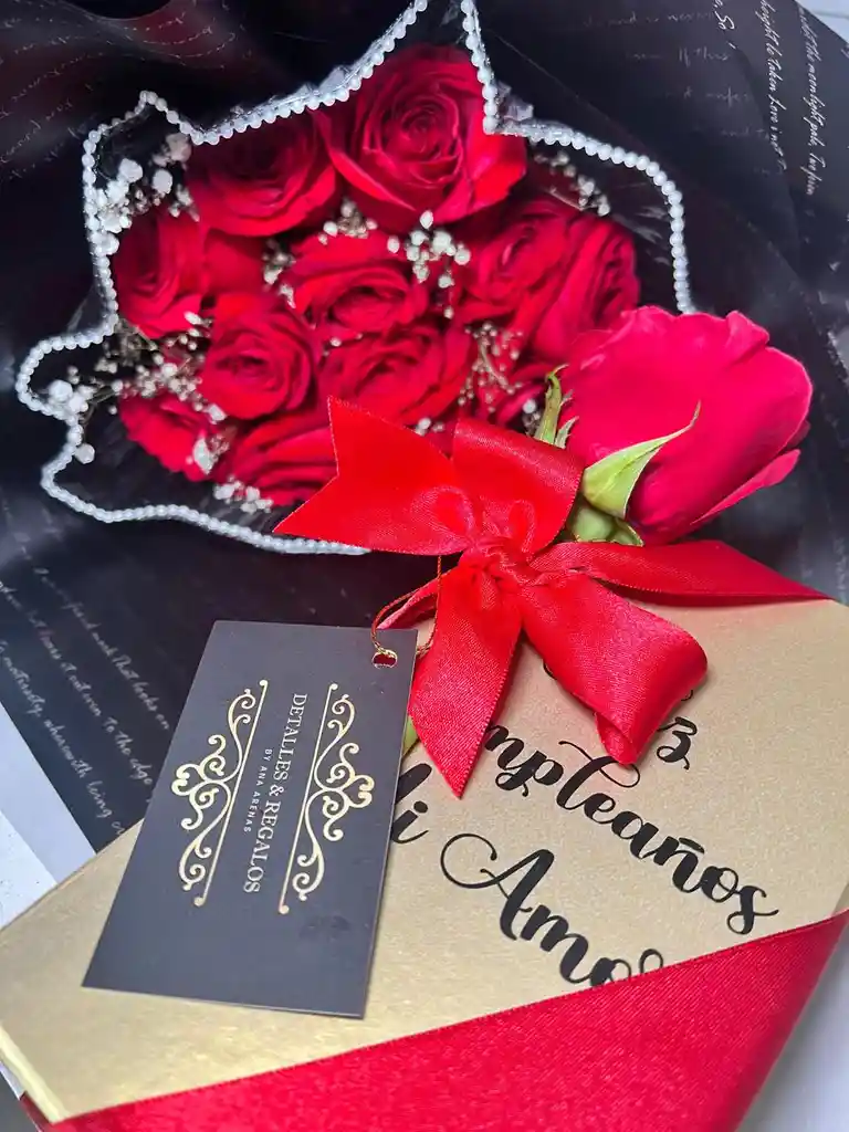 Combo Bouquet De Rosas Y Caja De Lujo Con Fresas Con Chocolate