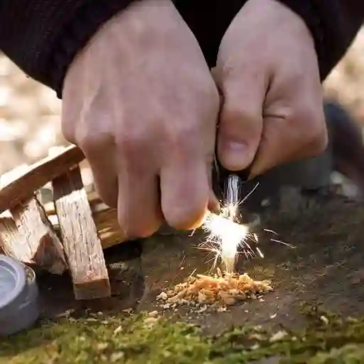 Pedernal Encendedor Camping Supervivencia Iniciador De Fuego + Rascador Metálico