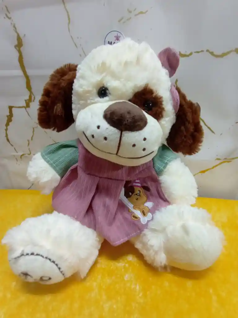 Peluche Perrito Vestido