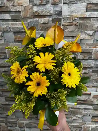 Hermoso Ramo De Gerberas Amarillas