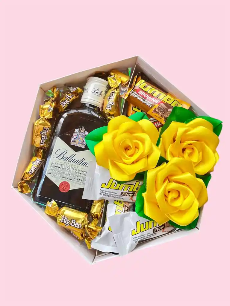 San Valentin Caja Amor Y Amistad Con Flores Amarillas, Whisky Ballantines Razon Rosa Grande Con Dulces Y Gomitas - Regalo Cumpleaños - Regalo Feliz Dia