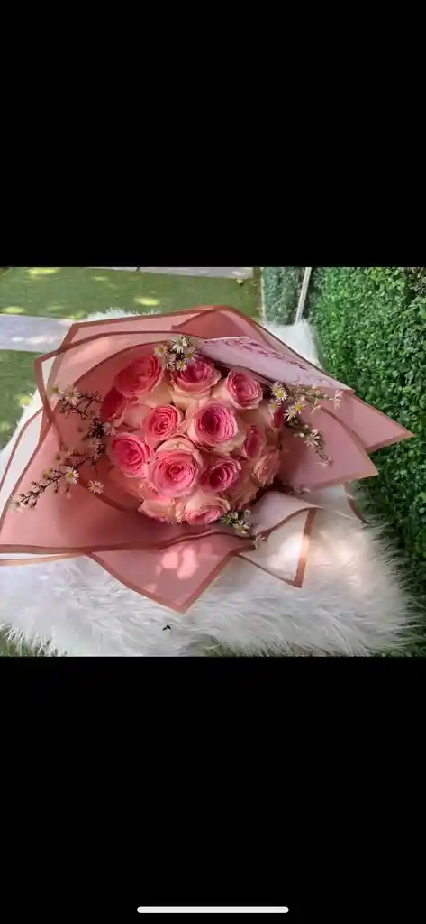 Bouquet De Rosas Rosadas Reina