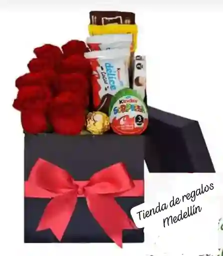 Caja Elegante Con Rosas Y Dulces