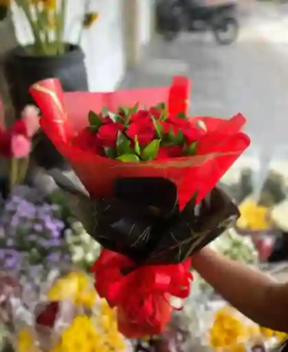 Bouquets De Rosas