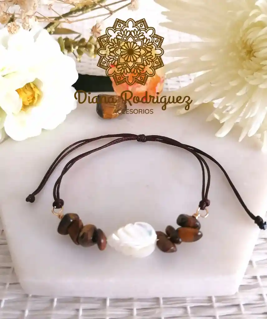 Pulsera Piedra Ojo De Tigre Dije Hoja En Nacar A Domicilio