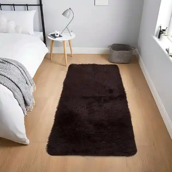 Alfombra Tapete Pie De Cama Peludo Cafe 60 X 110cms