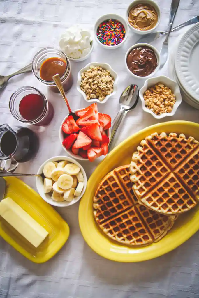 Waffle Con Toppings