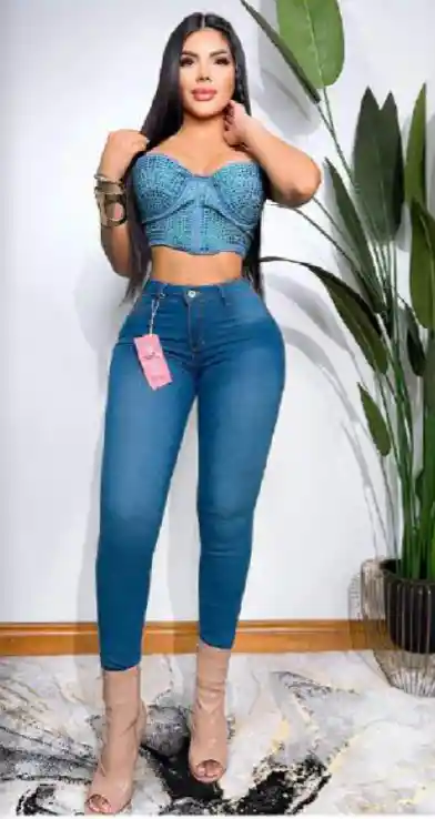 Jeans De Dama, Clasico, Levanta Cola, Tiro Alto - Talla 8