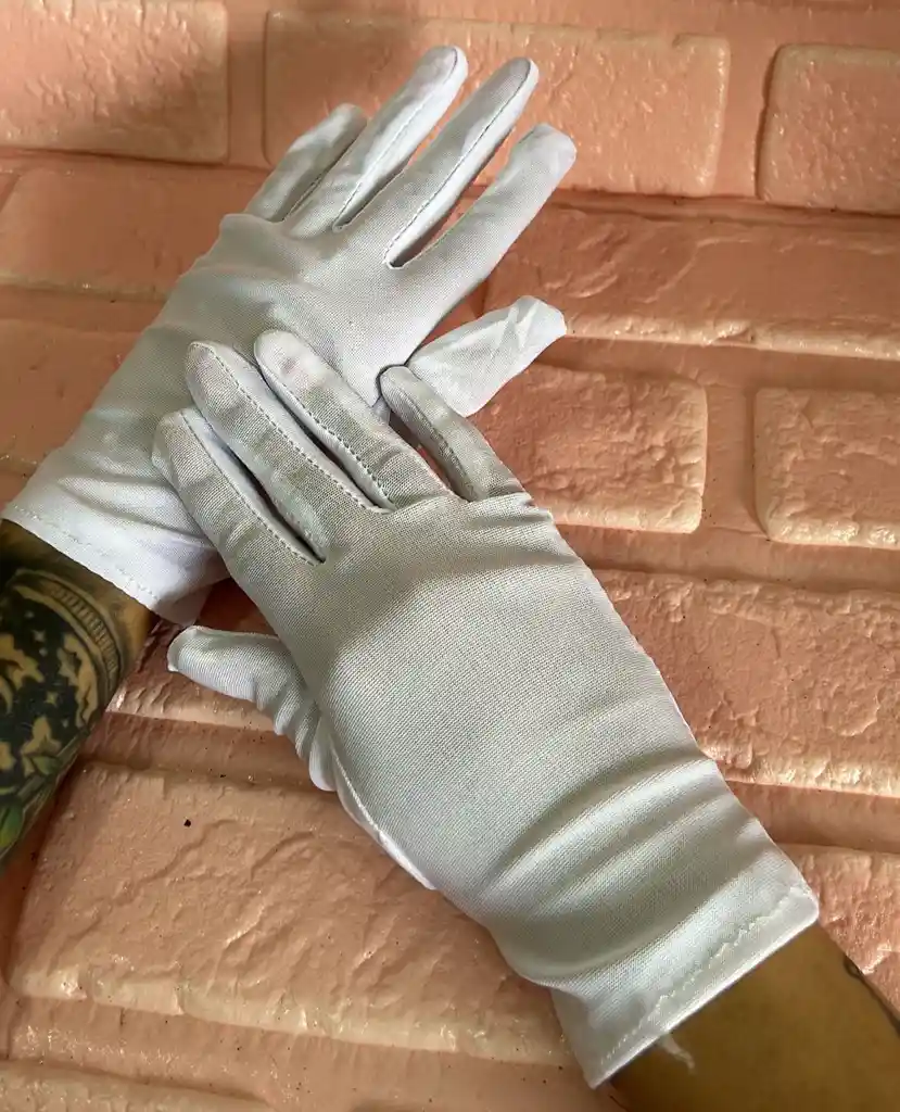 Guantes Lisos Blancos Cortos