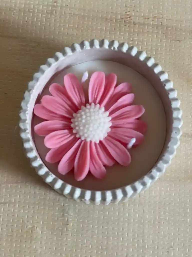 Vela De Flor Con Aroma- Color Gris - Rosa