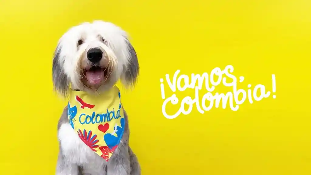 Pañoleta M Colombia 2024 Rojo Colombia Corazón