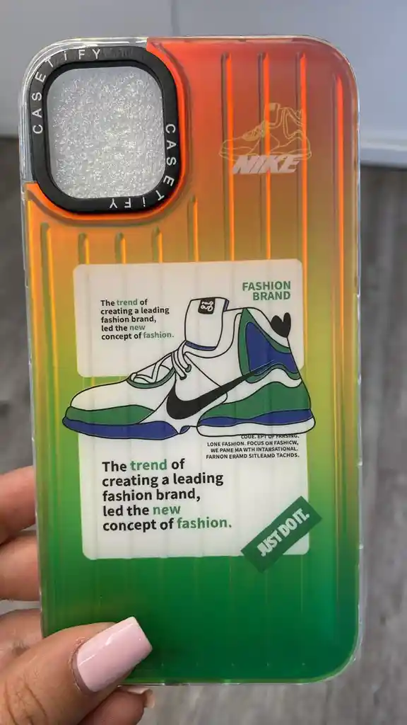 Combo Estuche Diseño Nike Tornasol + Vidrio Blindado Iphone 11