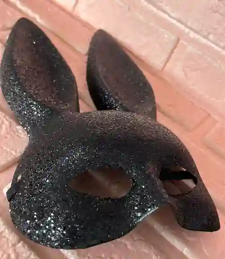 Antifas Coneja Orejas Largas Negra Escarchada