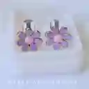 Aretes Flores Lila En Acero Inoxidable Dorado O Plateado Con Cierres De Seguridad