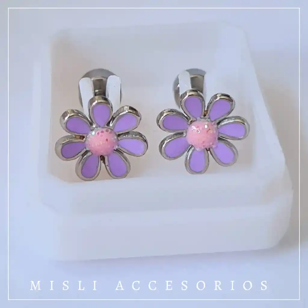 Aretes Flores Lila En Acero Inoxidable Dorado O Plateado Con Cierres De Seguridad