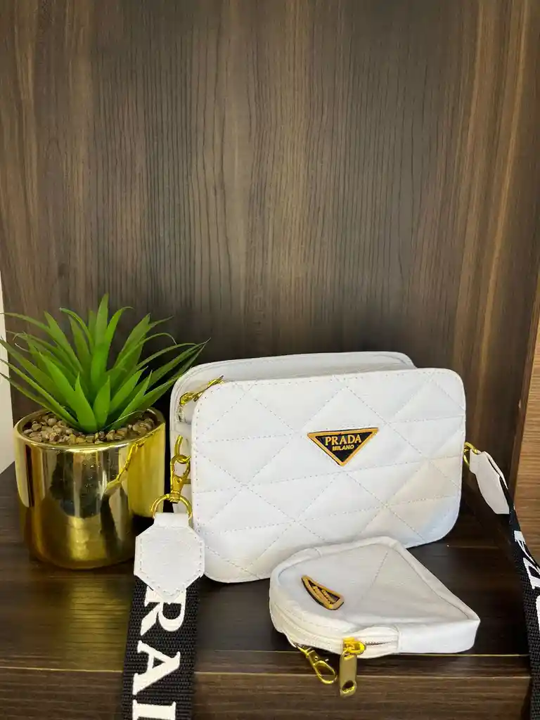 Bolso Prada Con Monedero Color Blanco