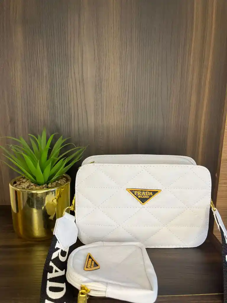 Bolso Prada Con Monedero Color Blanco