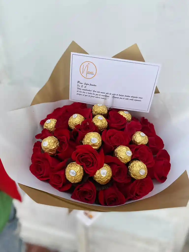 Ramo De Rosas Con Chocolate