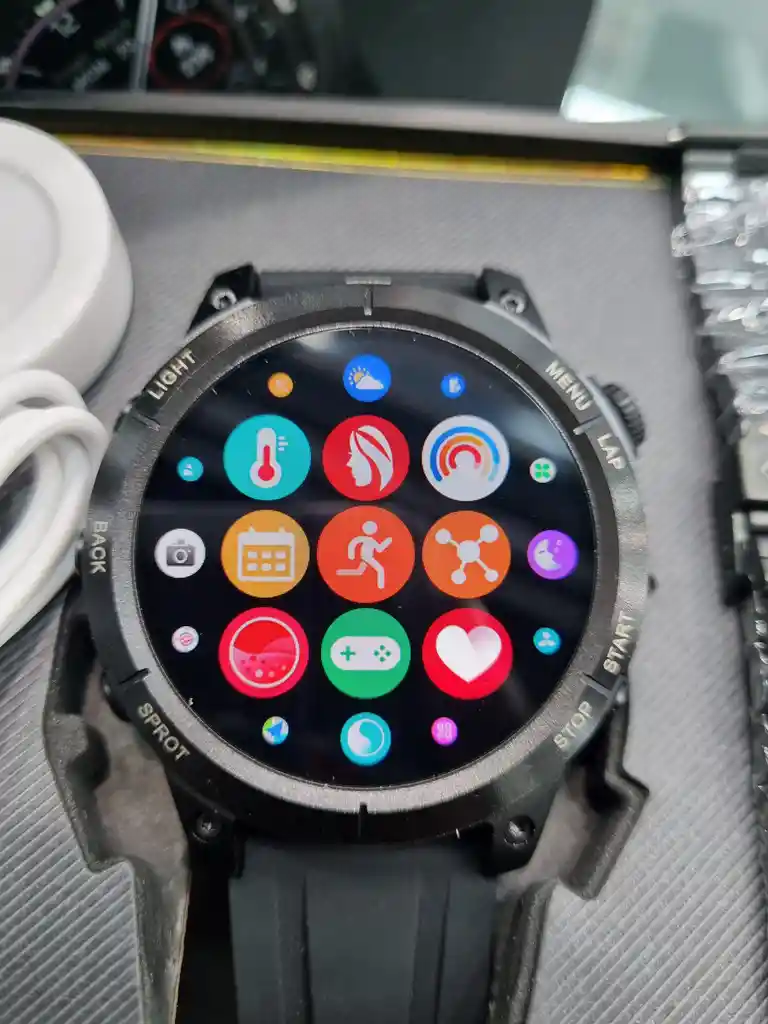 Reloj Inteligente Smartwatch S70 Max Con Linterna Y Pantalla Amoled