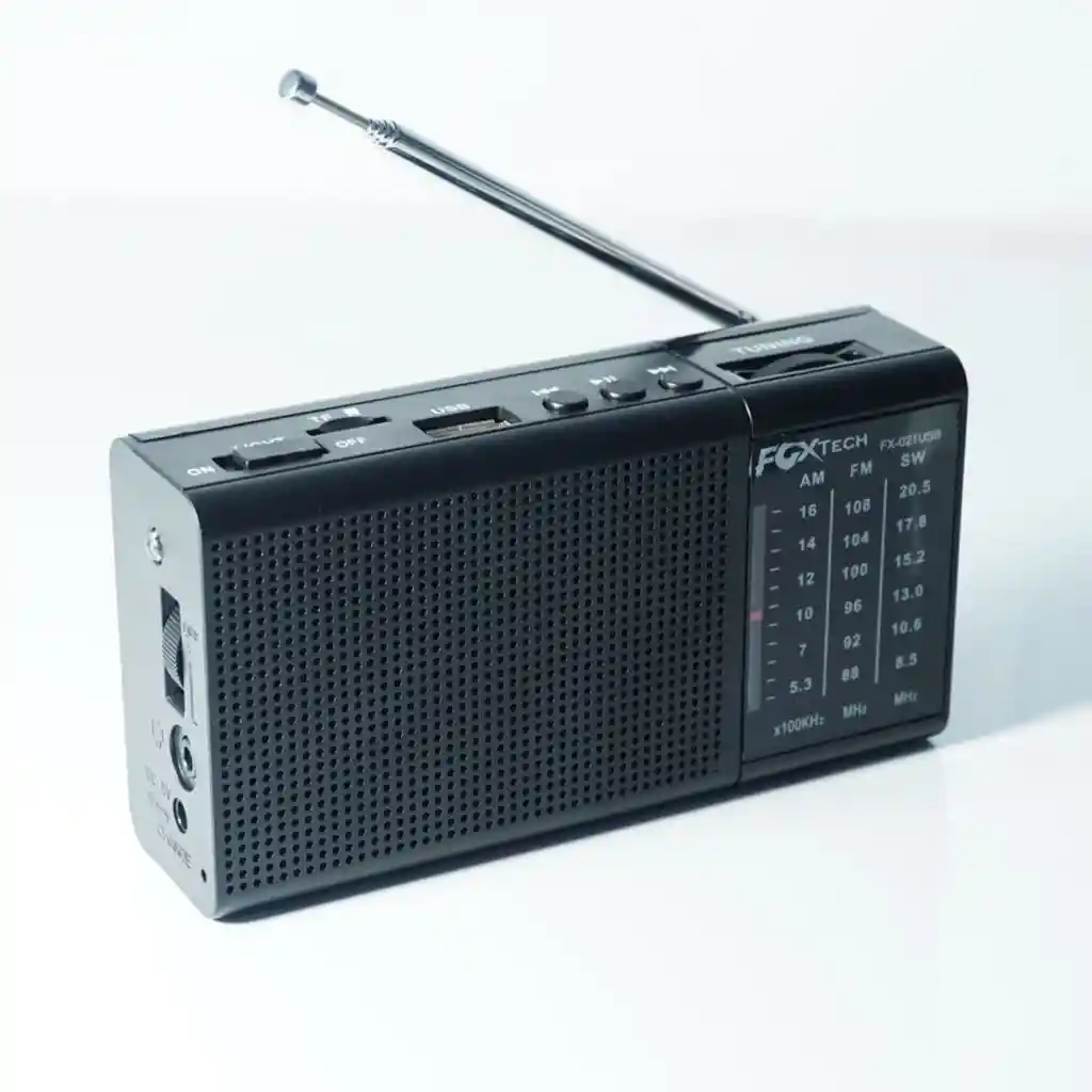 Radio (fox) Portátil De Bolsillo, Recargable, Sintoniza Am/fm/sw/usb/mp3, Salida Para Audífonos, Linterna