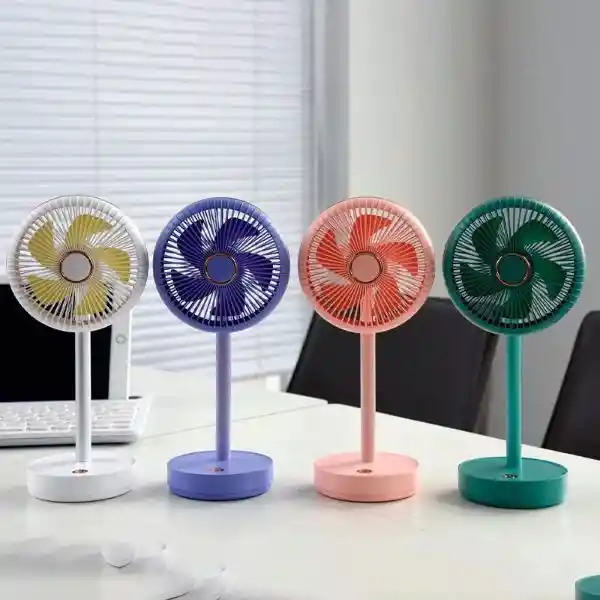 Ventilador Pequeño De Escritorio Recargable Con Tres Velocidades