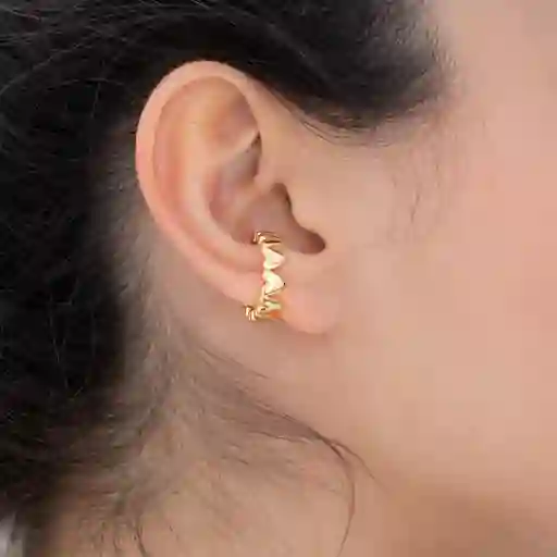 Ave María Earcuff De Corazones Dorado