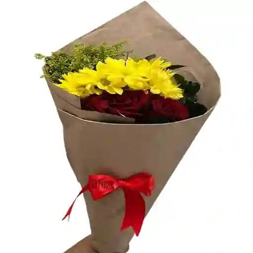 Bouquet De Margaritas Y Rosas